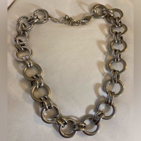 Jewelry - Chunky Silver Tone Chain Link Necklace